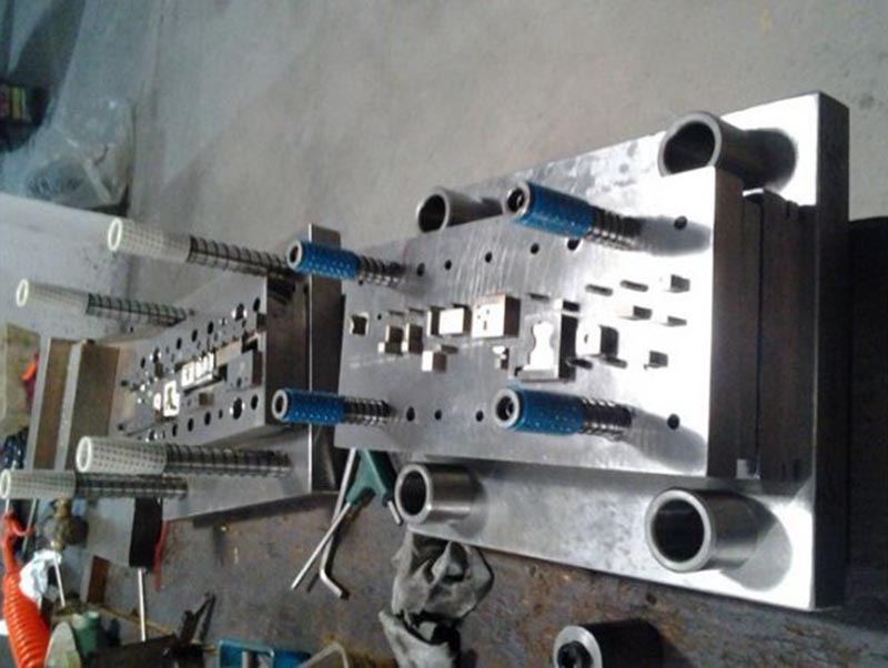 临颍模具制造-12